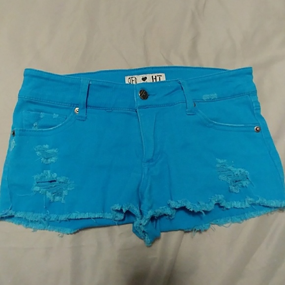Blue distressed shorts - Picture 1 of 3
